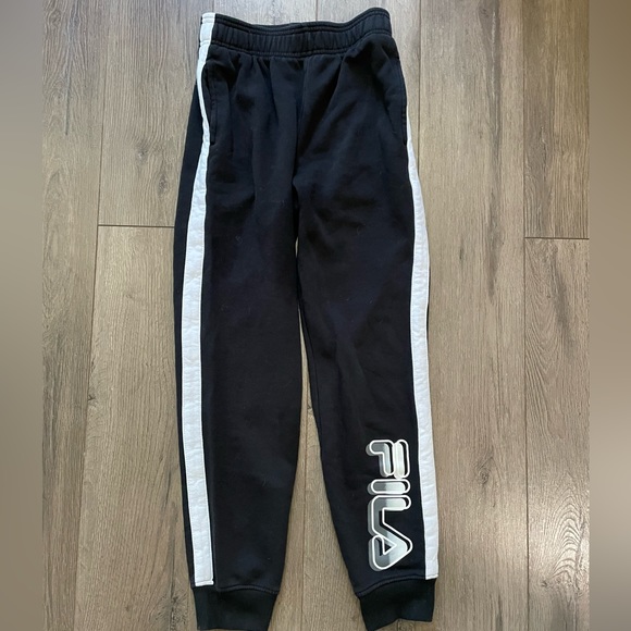 Fila sweatpants/joggers size L(12) - Picture 3 of 3